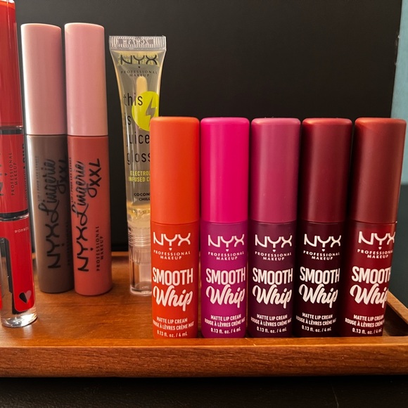 NYX Lip Balm & Gloss Collection - Picture 1 of 7